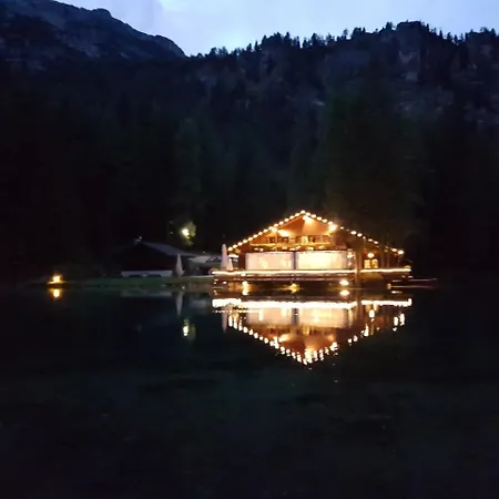 Bed & Breakfast Lago Ghedina *